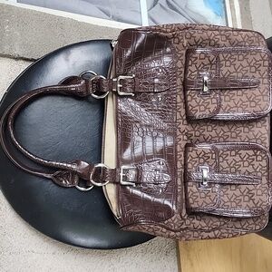 DKNY huge hand bag Used
